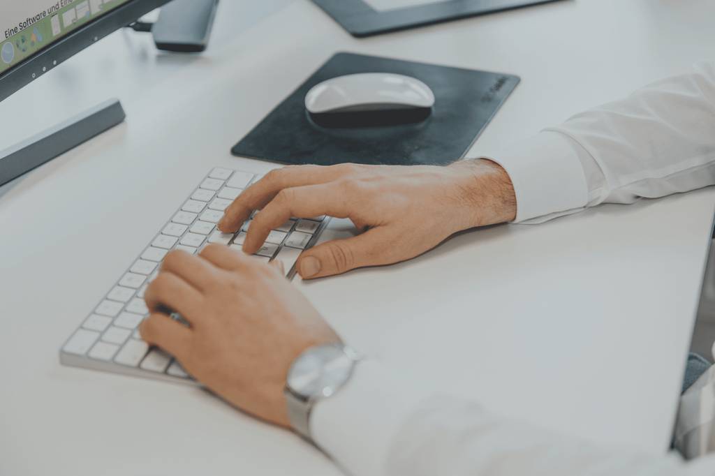 Онлайн-платформа для оказания юридических услуг среднему бизнесу